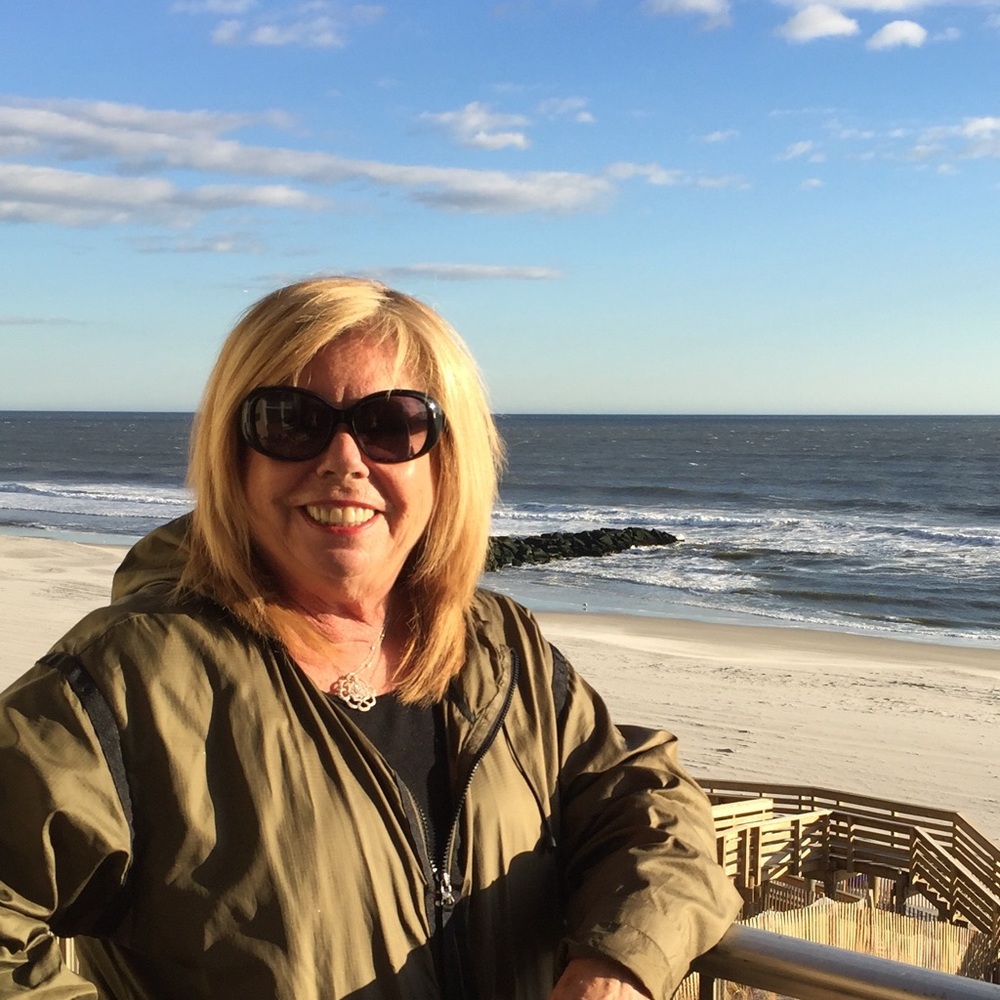 Meet your Posher, Laura